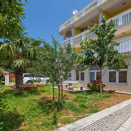 Two-bedroom 32 *